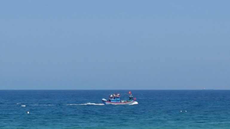 Để sớm tháo gỡ "thẻ vàng" EC, các tàu cá cần nghiêm túc thực hiện hành vi đánh bắt trên biển.