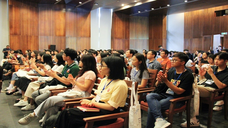 Trường hè khoa học là nơi truyền cảm hứng giúp các bạn trẻ Việt Nam hiểu rõ hơn về khoa học và nghề khoa học.