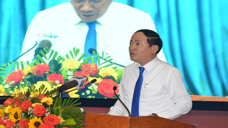 Chủ tịch Ủy ban nhân dân tỉnh Phạm Anh Tuấn đề nghị các sở, ban ngành cần nỗ lực hơn nữa để giữ vững các mục tiêu tăng trưởng.