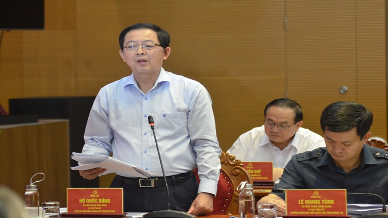 Bí thư Tỉnh ủy Bình Định Hồ Quốc Dũng phát biểu ý kiến tại hội nghị. Bí thư Tỉnh ủy Bình Định Hồ Quốc Dũng phát biểu ý kiến tại hội nghị.