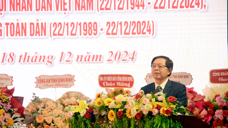 Đồng chí Hồ Quốc Dũng, Bí thư tỉnh ủy Bình Định phát biểu ý kiến tại buổi lễ.