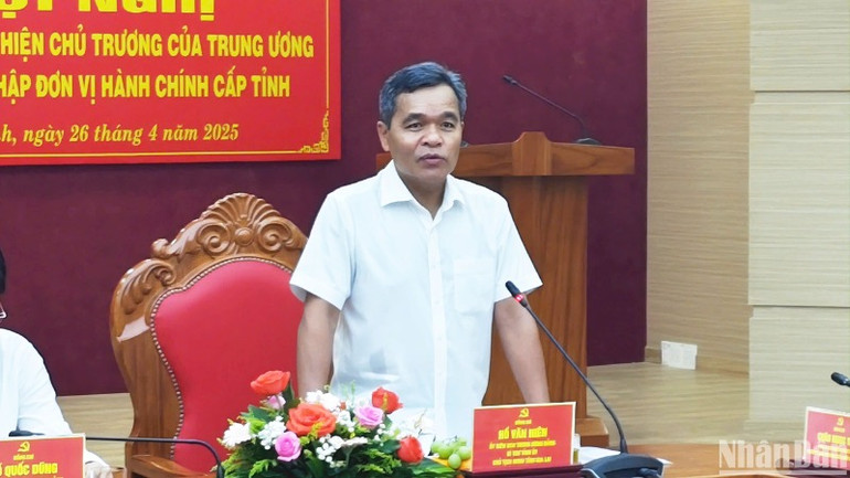 Bí thư Tỉnh ủy Gia Lai Hồ Văn Niên phát biểu tại hội nghị.