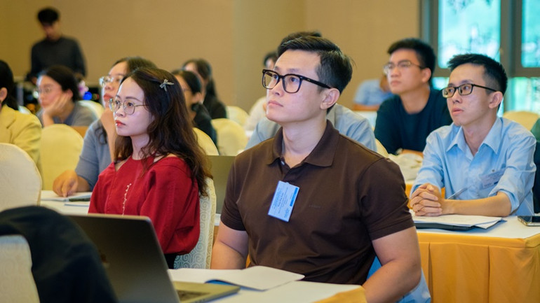 Đây là cơ hội để các nhà khoa học trẻ và nghiên cứu sinh tiếp cận các kiến thức và kỹ thuật mới nhất trong lĩnh vực Tin sinh học.