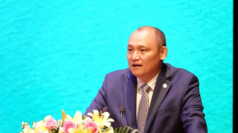 Ông H.E. Mr. Kanat Tumysh, Đại sứ đặc mệnh toàn quyền Kazakhstan tại Việt Nam phát biểu tại diễn đàn.
