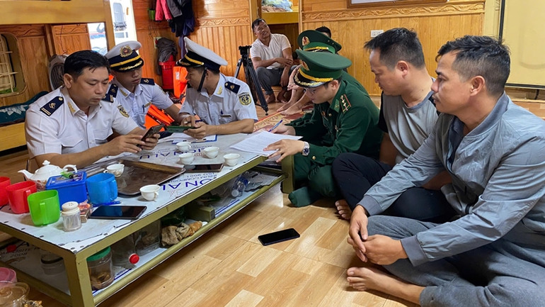 Hai đơn vị xác nhận sự việc với thuyền trưởng hai tàu Nhật Châu 289 và tàu Hoa Lư 02.