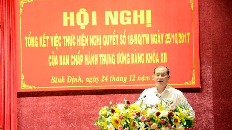 Giám đốc Sở Nội vụ Lê Minh Tuấn phát biểu tại hội nghị.