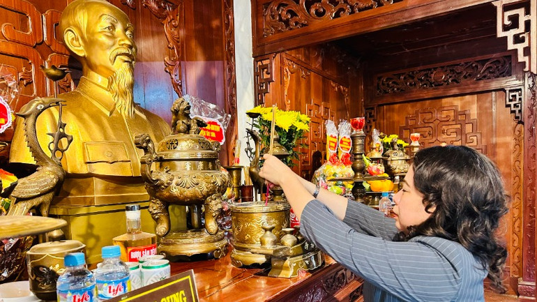 Phó Chủ tịch nước bày tỏ niềm biết ơn sâu sắc đối với Chủ tịch Hồ Chí Minh.