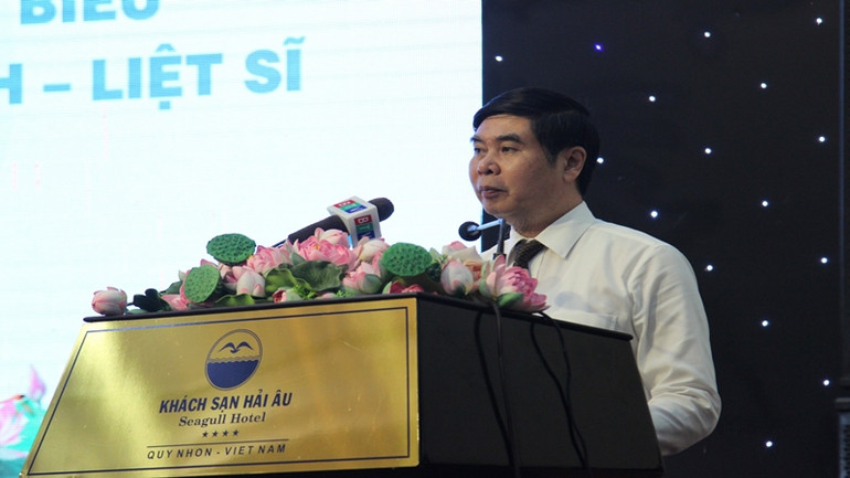 Ông Lâm Hải Giang, Phó Chủ tịch UBND tỉnh Bình Định phát biểu tại buổi gặp mặt.