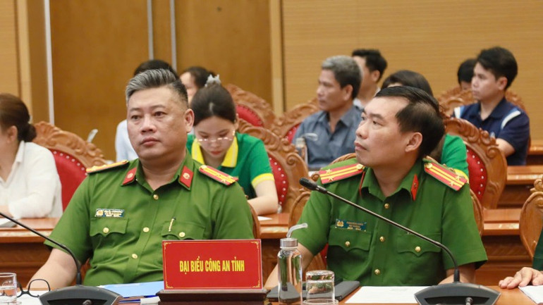 Trong năm 2025, Công an tỉnh Bình Định đã khởi tố 8 bị can liên quan đến các hành vi tàng trữ, vận chuyển hàng cấm và buôn bán hàng giả.