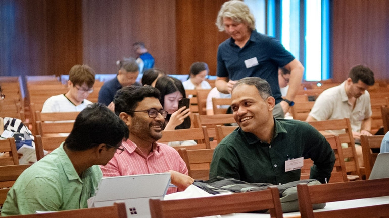 Sự kiện có sự tham gia của nhiều nhà khoa học hàng đầu thế giới. Sự kiện có sự tham gia của nhiều nhà khoa học hàng đầu thế giới.