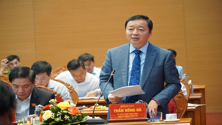 Phó Thủ tướng Chính phủ Trần Hồng Hà phát biểu tại buổi làm việc.