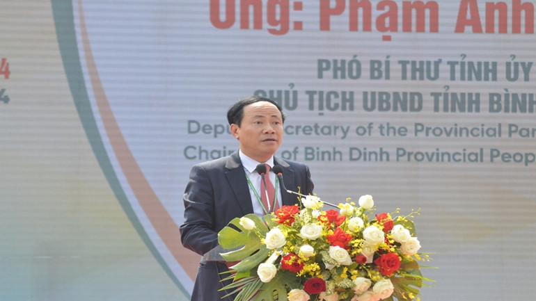 Chủ tịch Ủy ban nhân dân tỉnh Bình Định mong muốn Hội chợ Quốc tế hàng phong cách ngoài trời sẽ được tổ chức thường niên tại Bình Định.