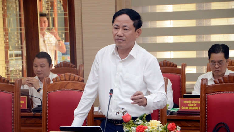 Chủ tịch Ủy ban nhân dân tỉnh Bình Định Phạm Anh Tuấn nêu một số kiến nghị trong việc phát triển kinh tế-xã hội địa phương.