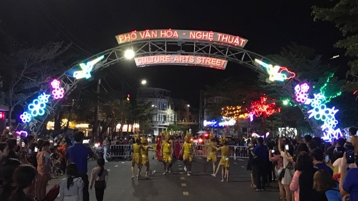 Bình Định có xây dựng sự khác biệt về văn hóa-võ Bình Định kết hợp nghệ thuật biểu diễn độc đáo.