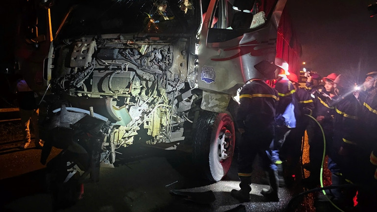 Hiện các cơ quan chức năng đang nhanh chóng xác minh nguyên nhân xảy ra sự việc. Hiện các cơ quan chức năng đang nhanh chóng xác minh nguyên nhân xảy ra sự việc.