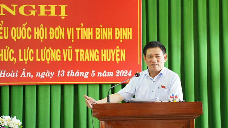 Bộ trưởng Tài chính Hồ Đức Phớc trả lời các kiến nghị của cử tri.