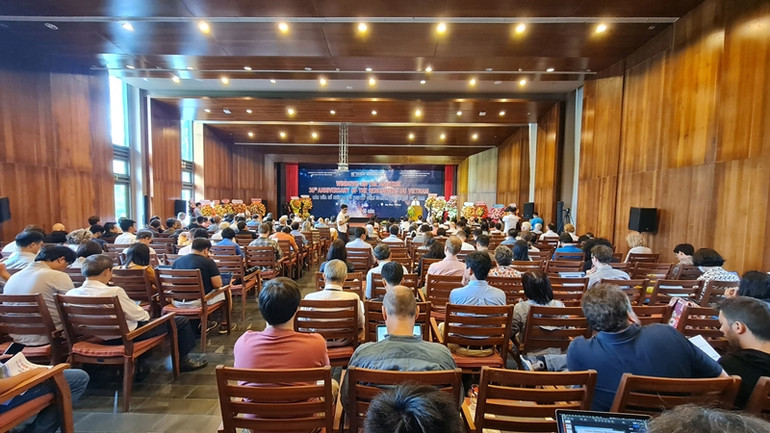 Hội nghị có sự tham gia của nhiều nhà khoa học trong và ngoài nước.