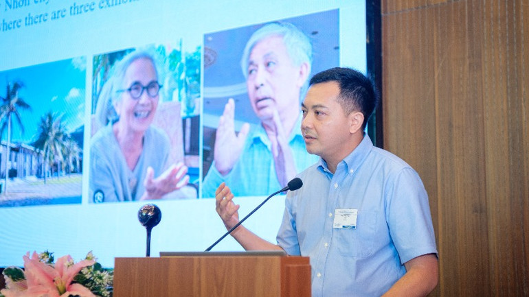 Tiến sĩ Phạm Ngọc Điệp, Trung tâm Vũ trụ Việt Nam (VNSC) trình bày tham luận tại hội thảo.