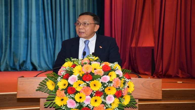 Ông Nguyễn Quang Trung, nguyên Tổng Lãnh sự Việt Nam tại Vancouver, Canada phát biểu tại hội nghị.