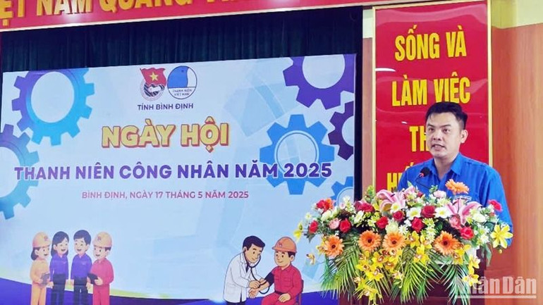 Phó Bí thư Tỉnh đoàn Phạm Hồng Hiệp phát biểu tại Ngày hội. Phó Bí thư Tỉnh đoàn Phạm Hồng Hiệp phát biểu tại Ngày hội.