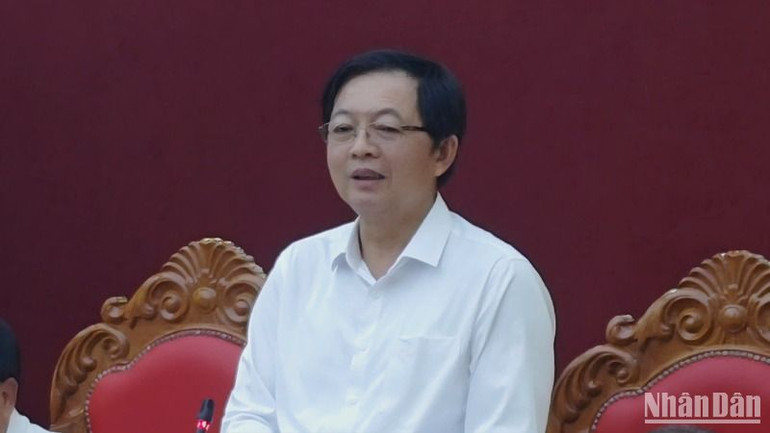 Bí thư Tỉnh ủy Bình Định Hồ Quốc Dũng phát biểu tại Hội nghị.