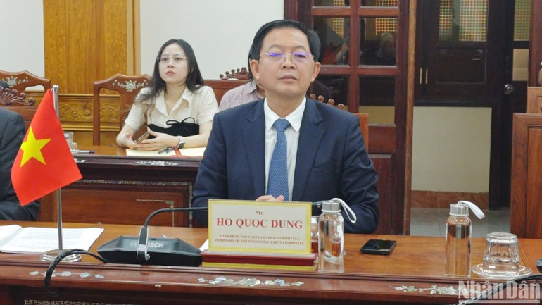 Bí thư Tỉnh ủy Bình Định Hồ Quốc Dũng nhấn mạnh sẵn sàng tạo mọi điều kiện tốt nhất để Tập đoàn Syre triển khai dự án trong thời gian sớm nhất.