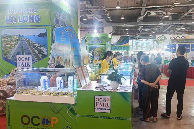 Hội chợ OCOP khu vực Đồng bằng sông Hồng - Quảng Ninh 2025 có sự tham gia của các tỉnh, thành phố trong cả nước.