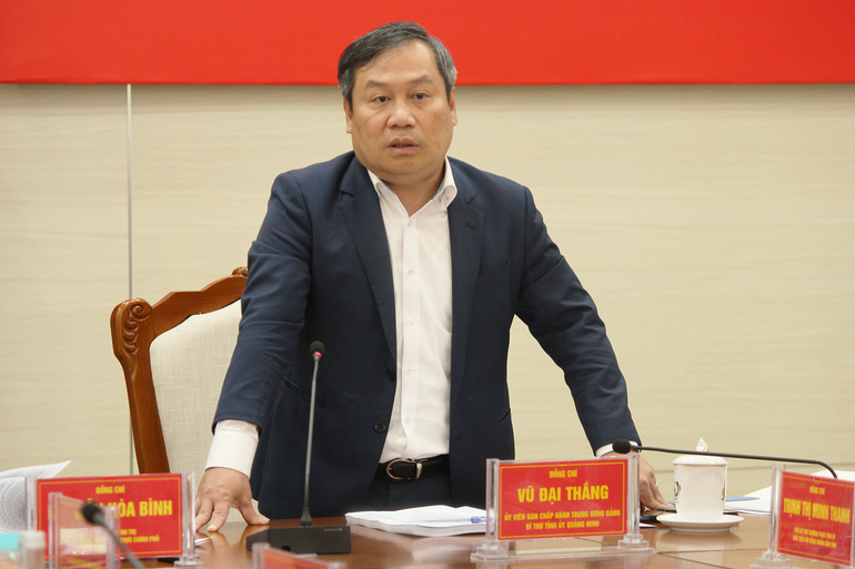 Đồng chí Vũ Đại Thắng, Bí Thư Tỉnh ủy Quảng Ninh phát biểu tại buổi làm việc.