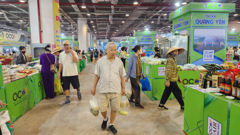 Hội chợ OCOP khu vực Đồng bằng sông Hồng-Quảng Ninh 2025 sẽ thu hút lượng lớn người dân và du khách trong dịp nghỉ lễ 30/4 và 1/5.