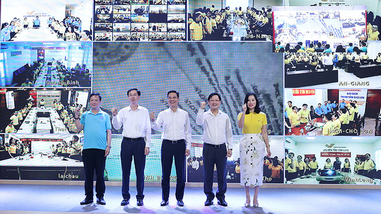 Lễ phát động được triển khai trực tuyến tới nhiều địa phương Lễ phát động được triển khai trực tuyến tới nhiều địa phương