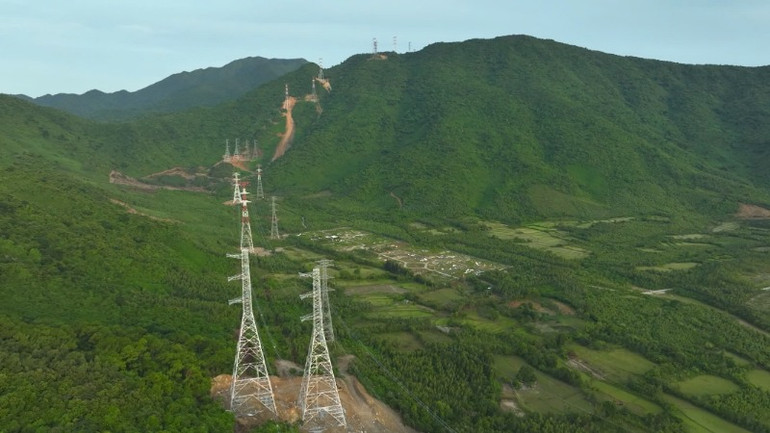 Những thước phim tài liệu góp phần phản ánh một sự kiện quan trọng của đất nước.