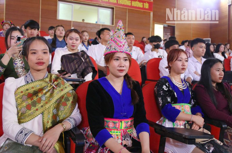 Tại Trường cao đẳng Sơn La có 350 lưu học sinh Lào đang học tập tiếng Việt và các chuyên ngành.