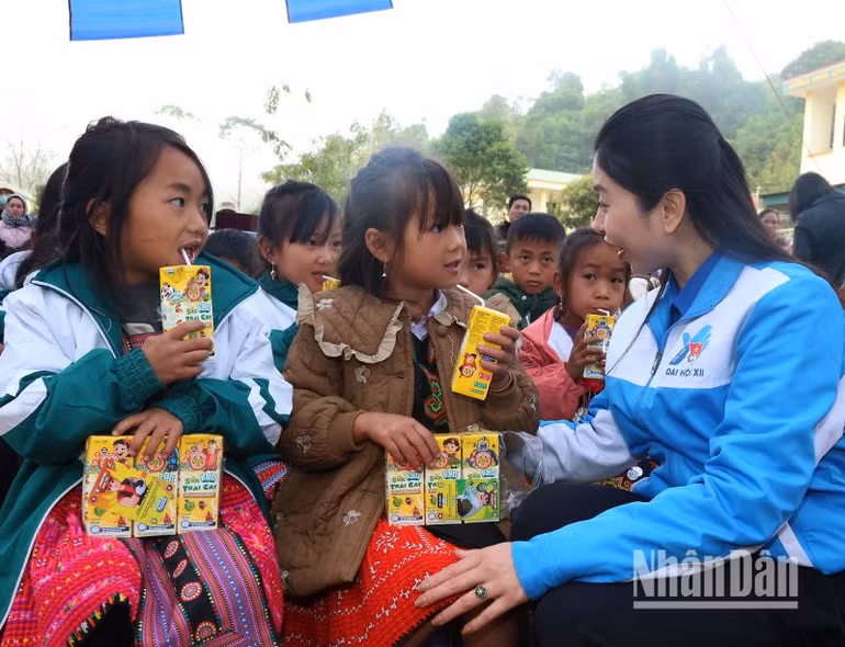 Sơn La ra quân khởi động Tháng Thanh niên, Tháng Ba biên giới ảnh 1