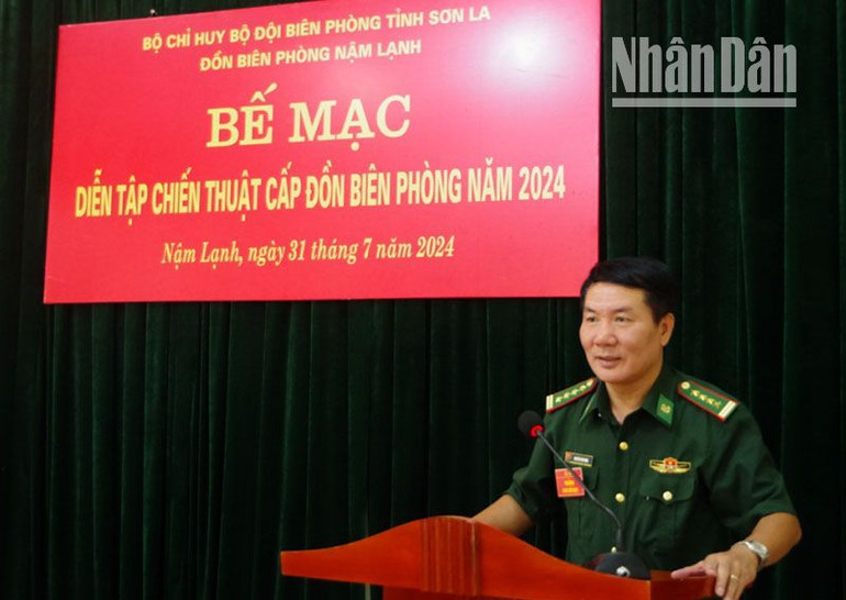 Đại tá Nguyễn Văn Hưng, Phó Chỉ huy trưởng, Tham mưu trưởng Bộ Chỉ huy Bộ đội Biên phòng tỉnh Sơn La phát biểu bế mạc cuộc diễn tập. Đại tá Nguyễn Văn Hưng, Phó Chỉ huy trưởng, Tham mưu trưởng Bộ Chỉ huy Bộ đội Biên phòng tỉnh Sơn La phát biểu bế mạc cuộc diễn tập.