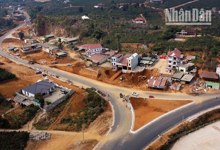 Nút giao cuối thuộc tuyến đường tránh địa phận xã Chiềng Cọ, Thành phố Sơn La.