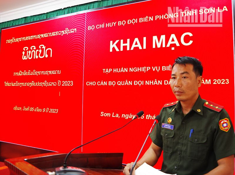 Đại diện các học viên tỉnh Louangphabang, nước bạn Lào phát biểu hứa hẹn tại lớp tập huấn. Đại diện các học viên tỉnh Louangphabang, nước bạn Lào phát biểu hứa hẹn tại lớp tập huấn.