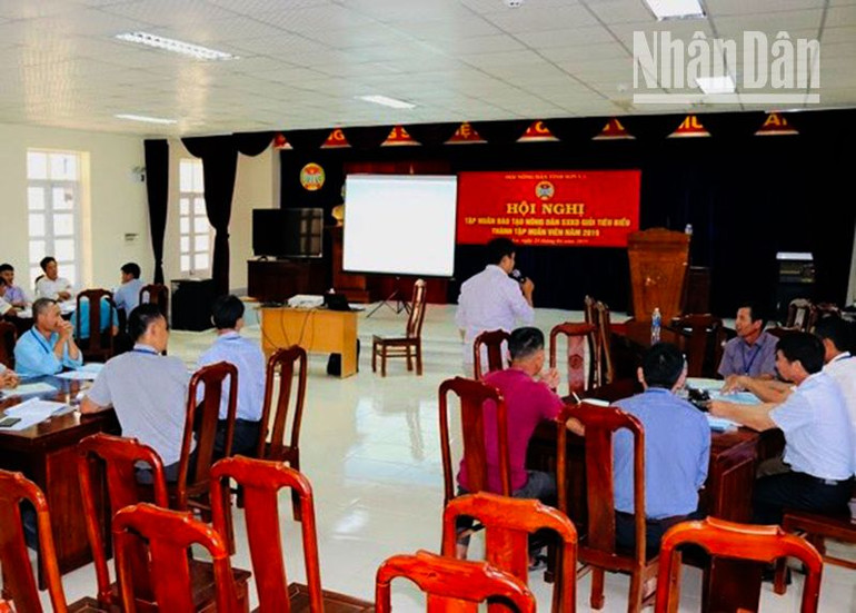 Tổ chức tập huấn về sàn thương mại điện tử cho nông dân trên địa bàn tỉnh Sơn La.