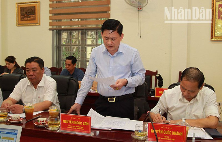 Rất nhiều ý kiến của Hiệp hội Doanh nghiệp và doanh nghiệp đều xoay quanh những khó khăn, vướng mắc về thủ tục chuyển đổi đất đối với các mỏ khoáng sản trên địa bàn.