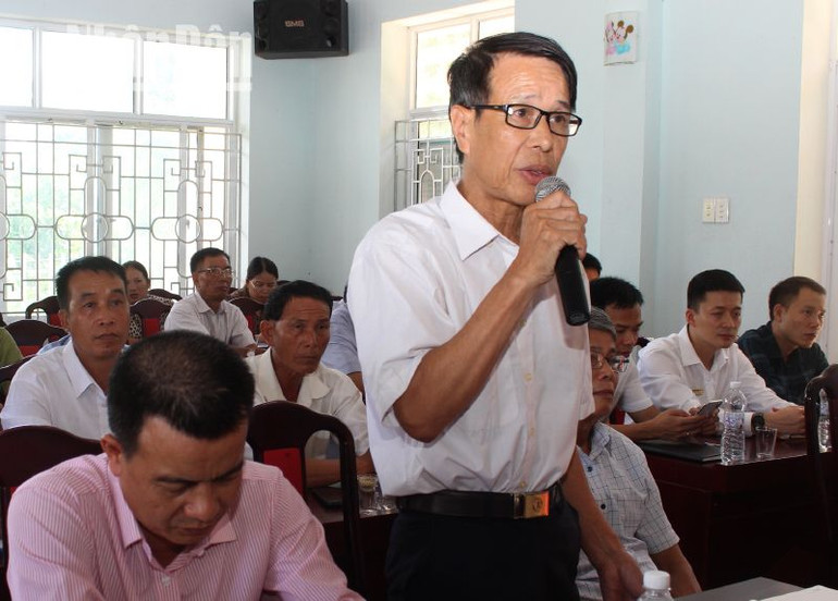 Cử tri xã Chiềng Khương kiến nghị với Đoàn đại biểu Quốc hội tỉnh Sơn La một số nội dung.