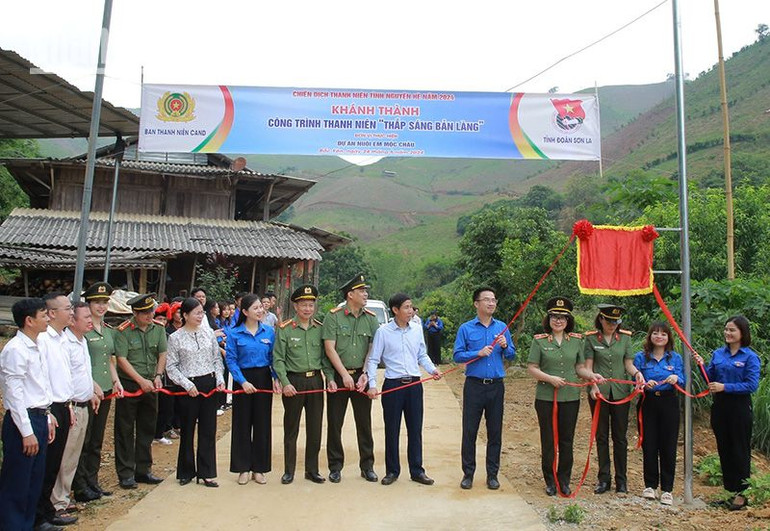 Huy động gần 7 tỷ đồng thực hiện các công trình, phần việc trong Chiến dịch thanh niên tình nguyện hè ở Sơn La ảnh 2