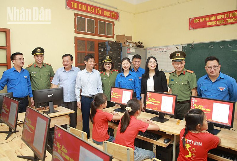 Huy động gần 7 tỷ đồng thực hiện các công trình, phần việc trong Chiến dịch thanh niên tình nguyện hè ở Sơn La ảnh 5