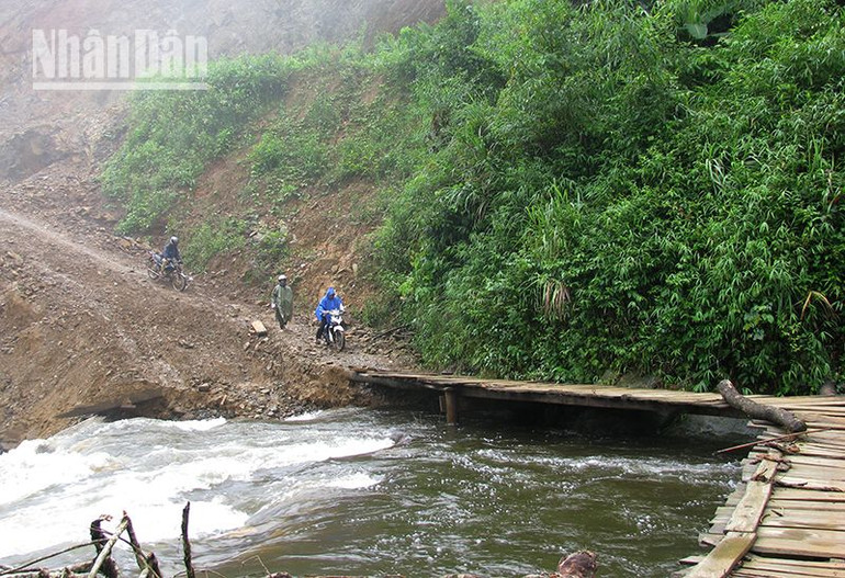 Phát triển kết cấu hạ tầng giao thông Sơn La đồng bộ, hiện đại ảnh 3