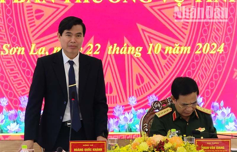 Đồng chí Hoàng Quốc Khánh, Bí thư Tỉnh ủy, Chủ tịch Ủy ban nhân dân tỉnh Sơn La phát biểu tại cuộc làm việc. Đồng chí Hoàng Quốc Khánh, Bí thư Tỉnh ủy, Chủ tịch Ủy ban nhân dân tỉnh Sơn La phát biểu tại cuộc làm việc.