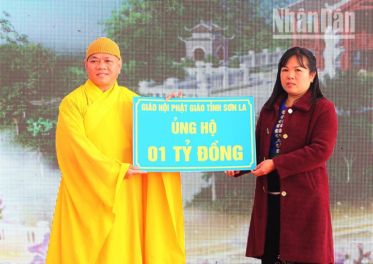 Giáo hội Phật giáo tỉnh Sơn La ủng hộ xây dựng công trình Đền thờ liệt sĩ tại Khu lịch sử-văn hóa đèo Phạ Đin.