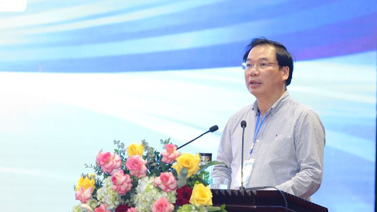 Phó Chủ tịch Thường trực Ủy ban nhân dân tỉnh Ninh Bình Tống Quang Thìn phát biểu tại Ngày hội. (Ảnh: XUÂN TRƯỜNG)