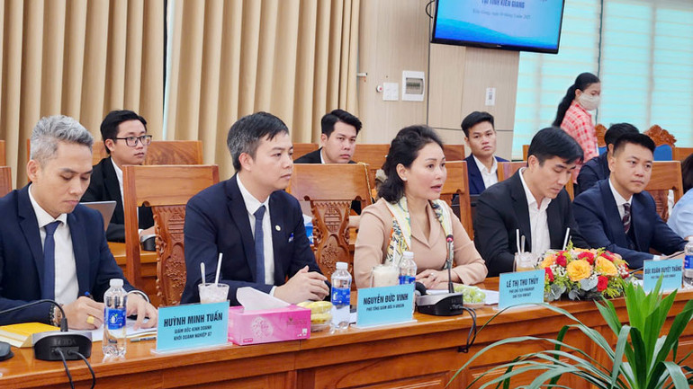 Bà Lê Thị Thu Thủy, Phó Chủ tịch Tập đoàn Vingroup phát triển tại hội nghị.