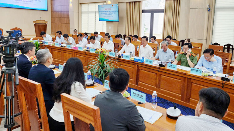 Quang cảnh hội nghị.