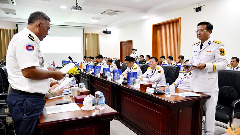 Quang cảnh hội nghị.