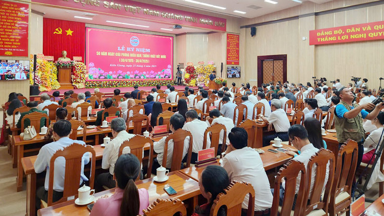 Quang cảnh buổi lễ.