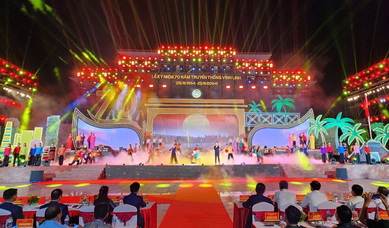 Một tiết mục của Chương trình nghệ thuật đặc biệt “Vĩnh Linh-Dấu ấn bảy thập kỷ”.